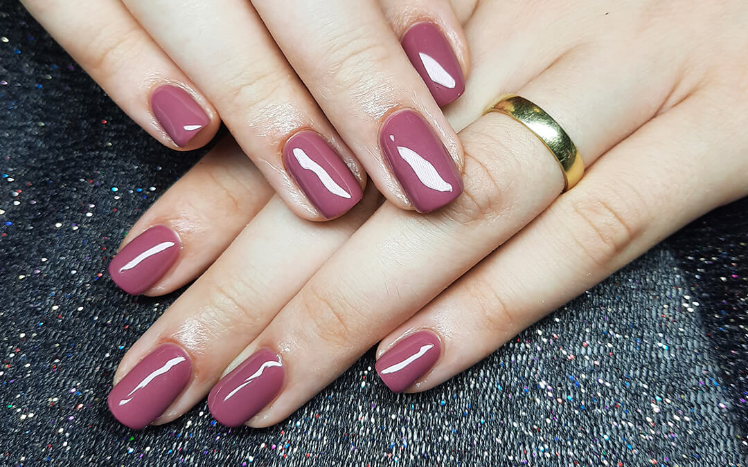 Gel Nails vs Acrylic