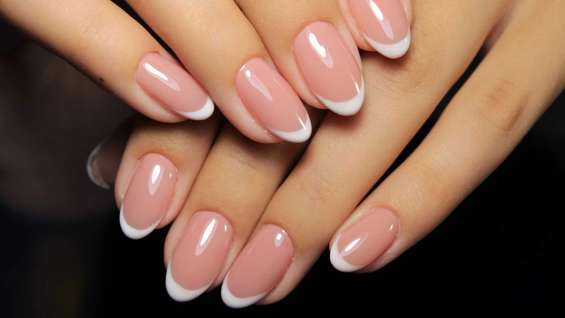 Healthy Nails: The Ultimate Guide on How to Keep Healthy Nails Naturally.