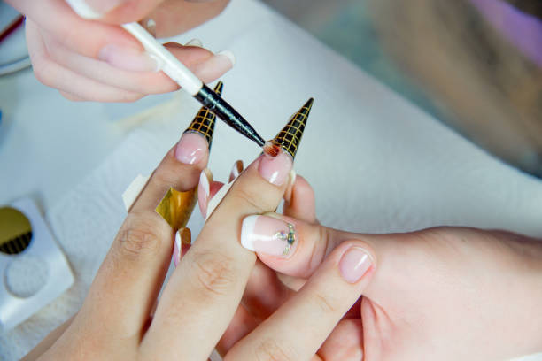 Best Nail Glue for Press-On Nails: Find the Strongest Hold